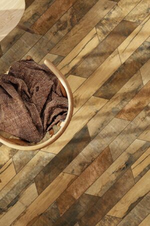 Gres Chevron Woodmil 8x45 cm 8 mm jodełka francuska GAT I Elegancja w jodełce – naturalny gres o ponadczasowym charakterze