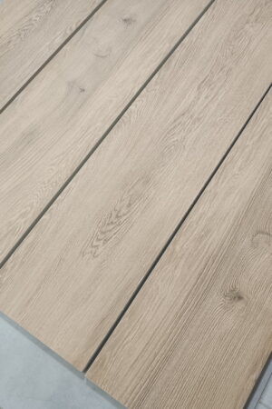 PARADYŻ PŁYTA TARASOWA OAK TIME CHERRY 20MM 29,5X119,5 GATUNEK I  Naturalne piękno drewna na tarasie
